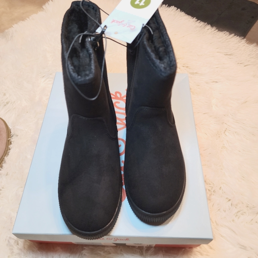 New Cat & Jack Holland Shearling Boots
